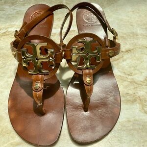 Tory Burch Miller Gold Logo Sz. 8 heel sandals